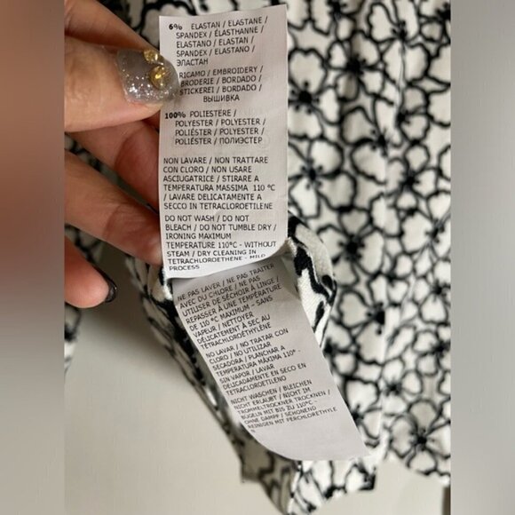 Bluemarine Italy Floral Black White Cardigan size I44 - Picture 8 of 9